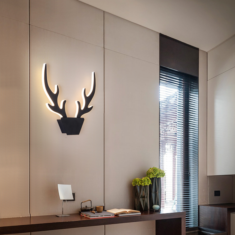 Kinkiet LED Zhongshan Art Deer Design z inteligentnym sterowaniem do sypialni